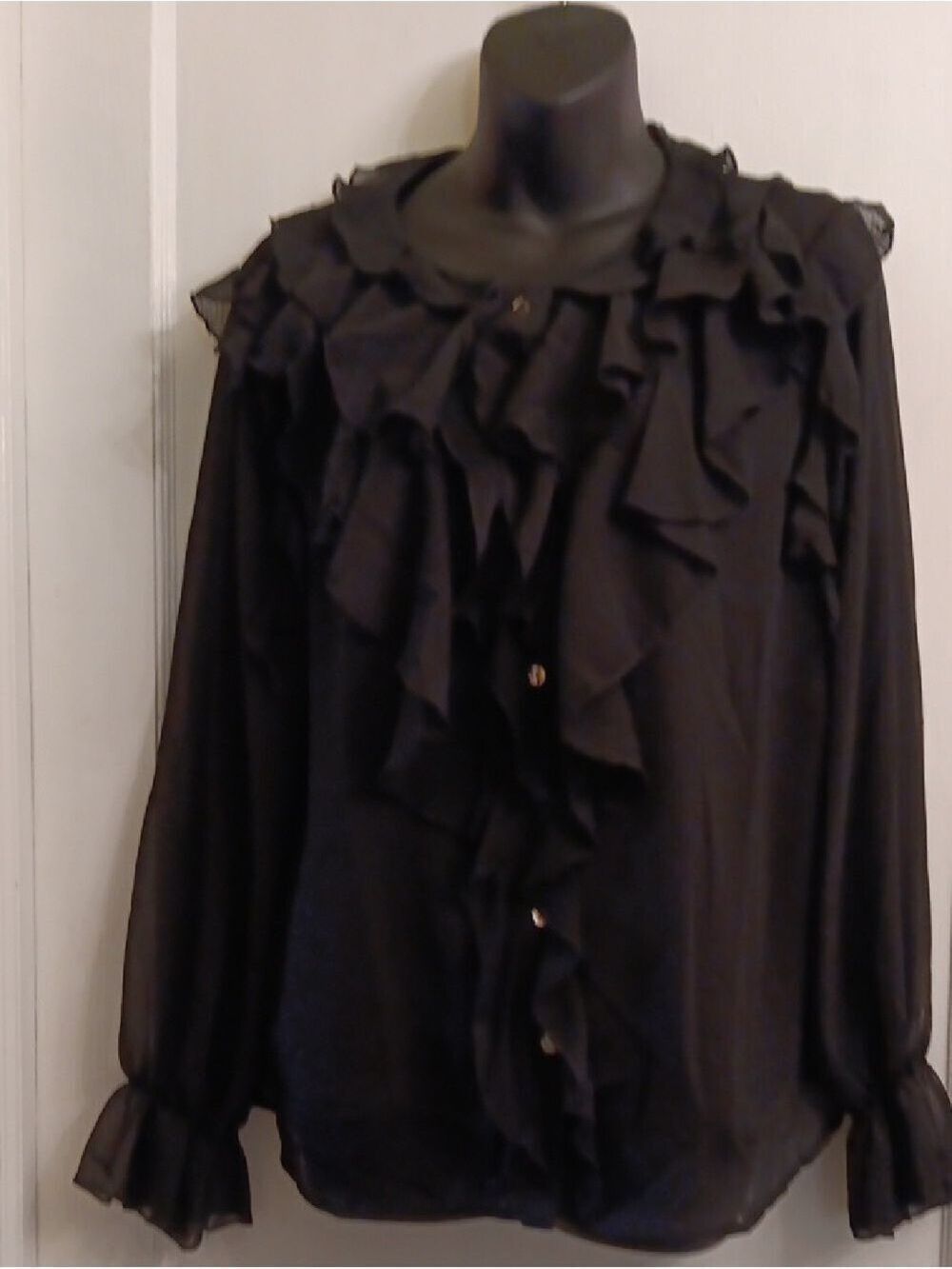 Zesica Black Ruffled Button-Up  Long Sleeves Blouse NWT Size M 8-10
